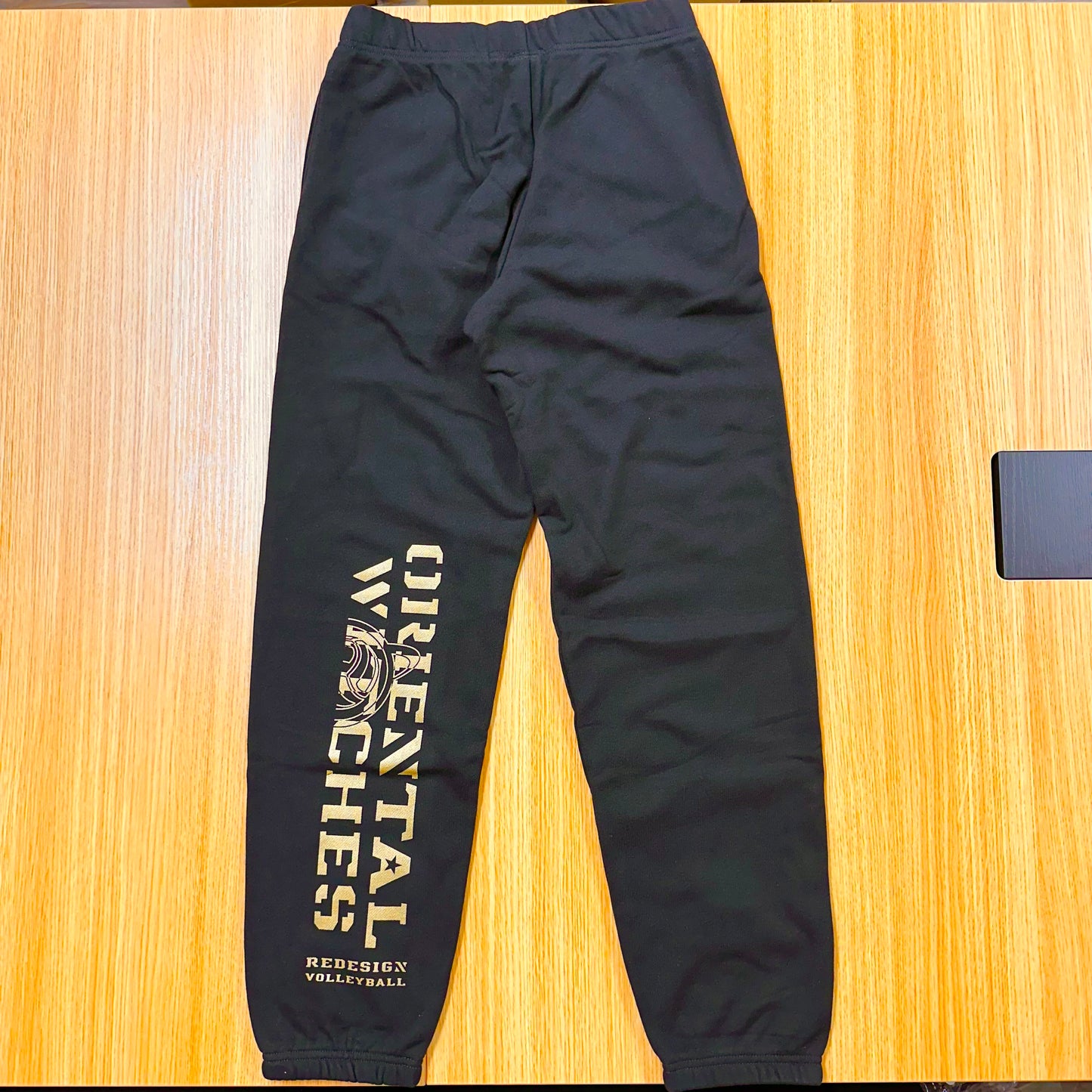 フーディーコットンスウェットロングパンツ ブラック（ゴールド×ホワイト）