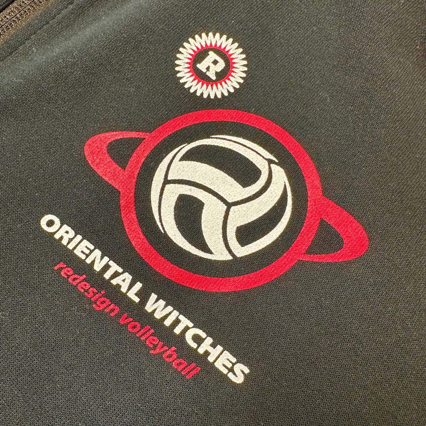 ドライフィットスウェットパーカー　ブラック（ディープレッド×ホワイト）