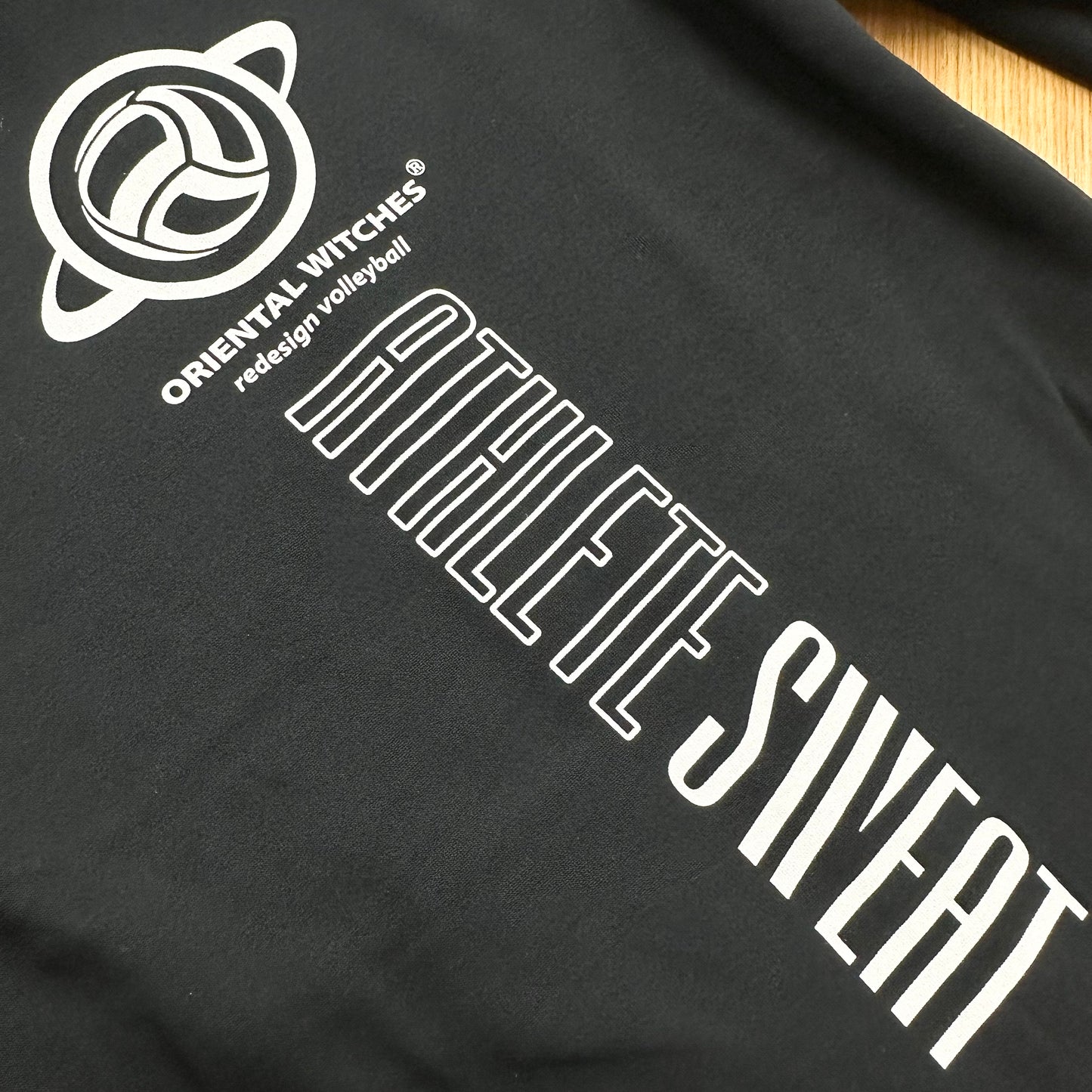 ドライフィットスウェットパーカー　ブラック（ディープレッド×ホワイト）